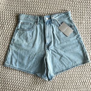Everlane | a-line powder blue denim short